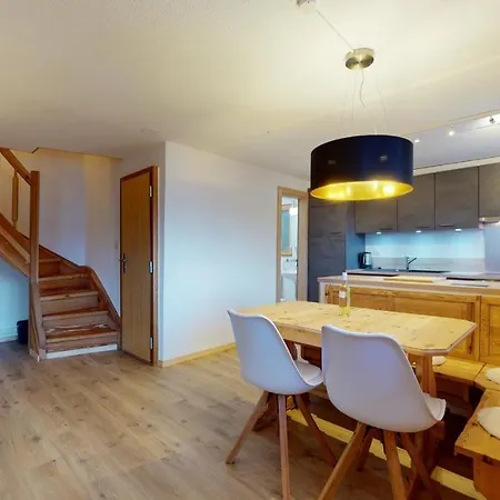 Cozy In Veysonnaz, Close To The Slopes Of The 4 Valleys Lejlighed